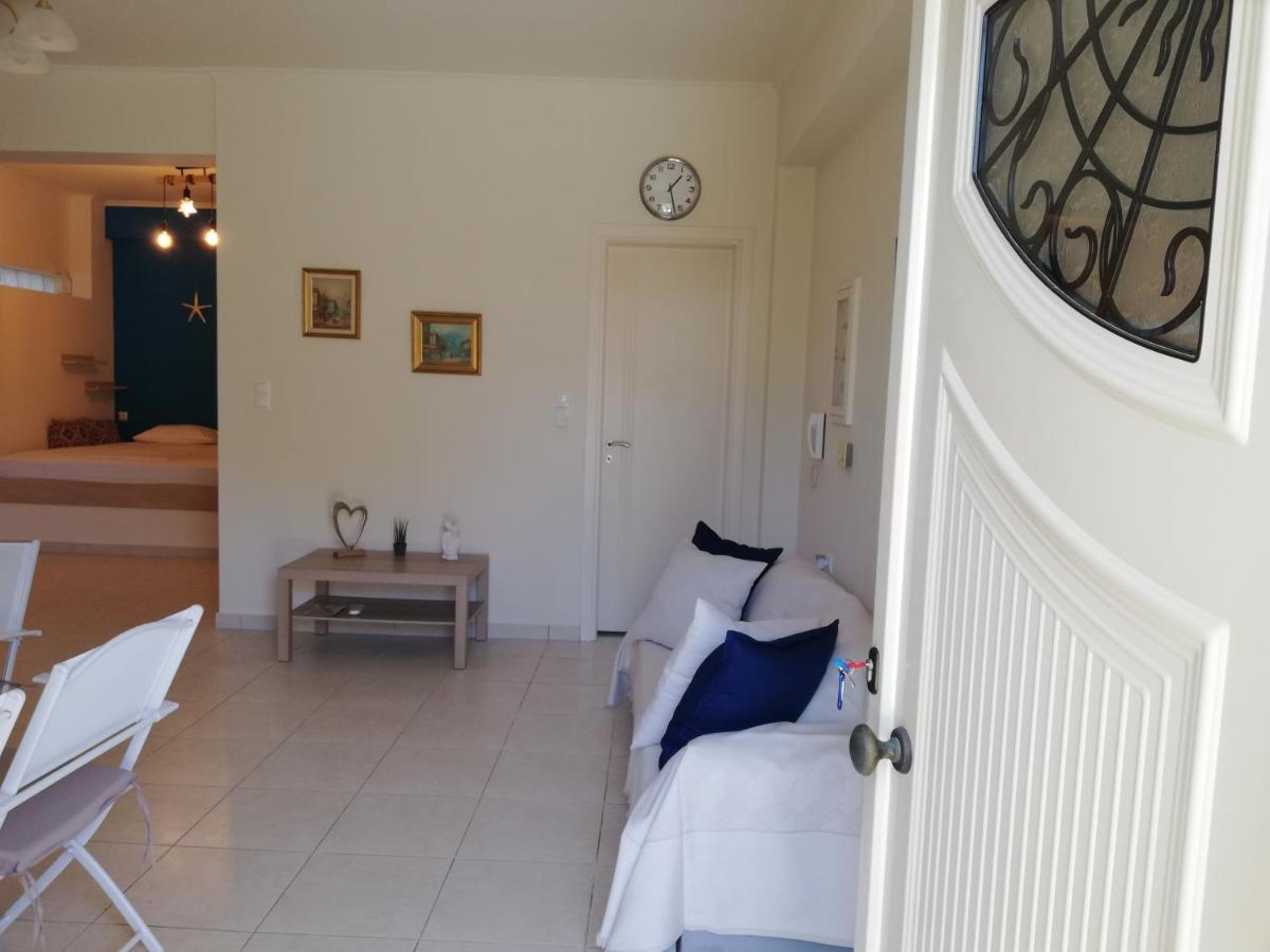 Althea Holiday Studio Agia Marina  Exterior photo